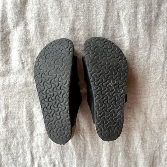 Birkenstock Arizona Sandals - Picture 9 of 10